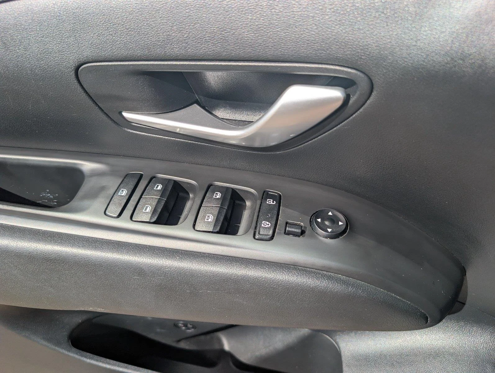 Used 2024 Ultimate Red Hyundai SEL image 33
