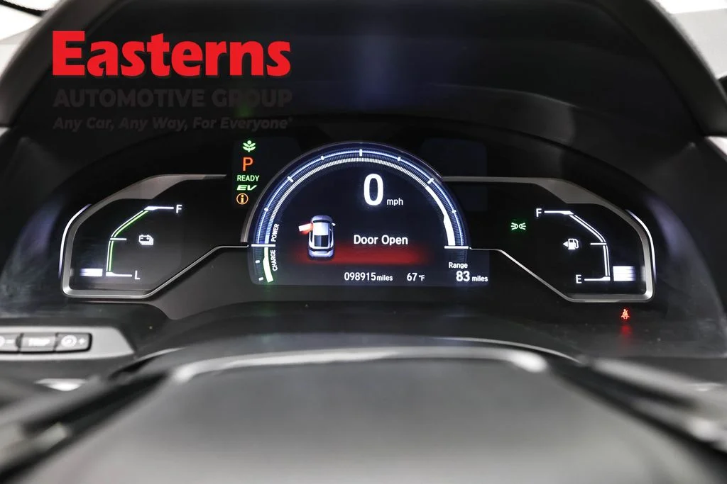Used 2018 White Honda Touring image 17