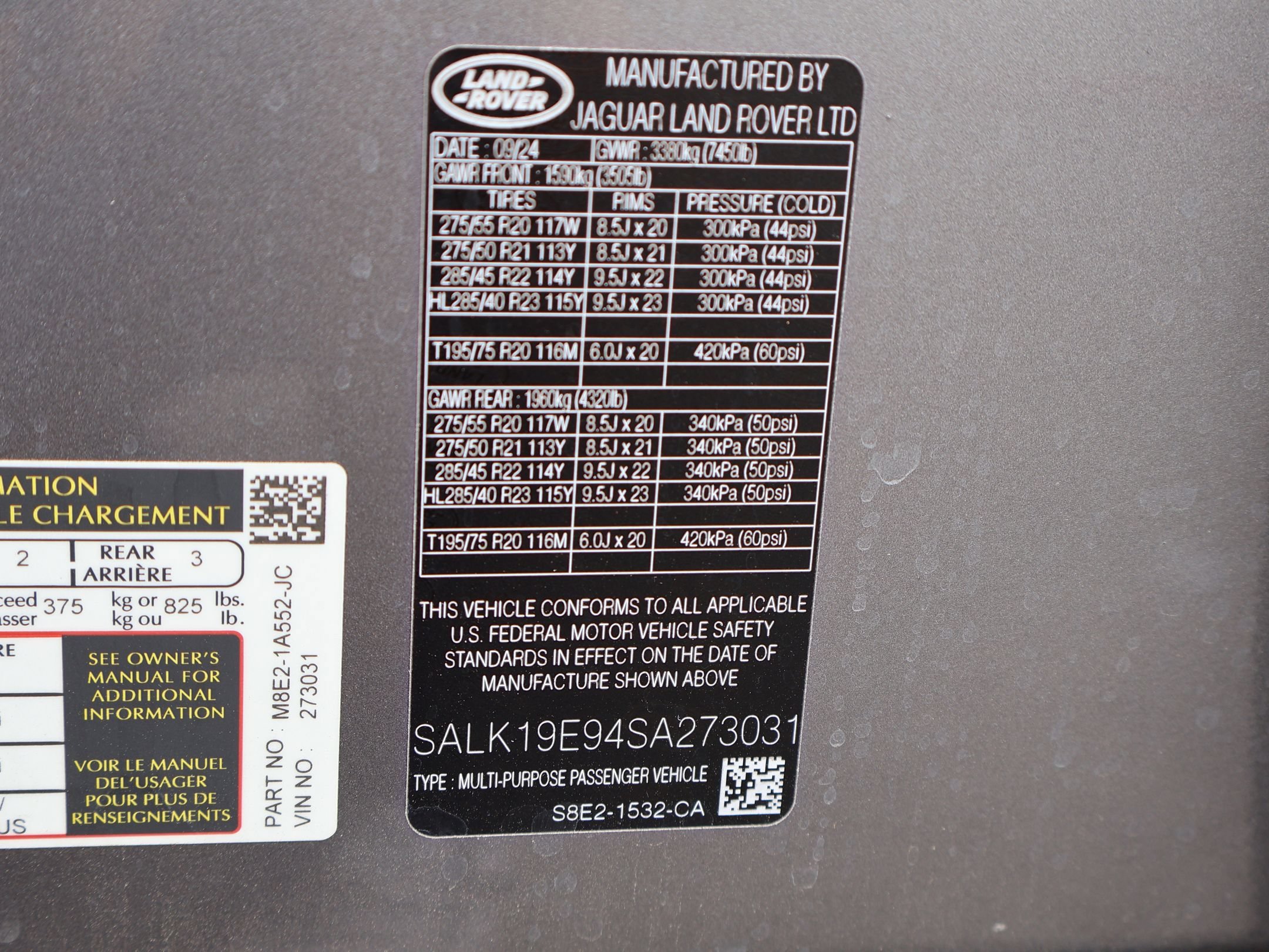 Used 2025 Eiger Gray Metallic Land Rover Autobiography image 34