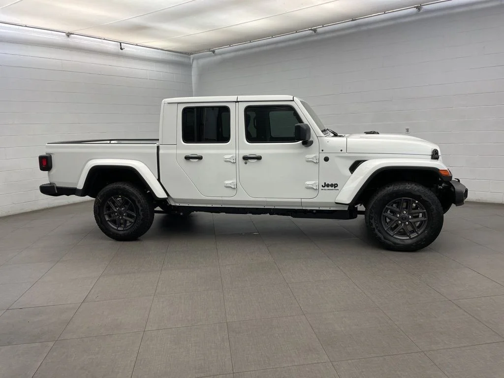 New 2026 White Jeep Sport S image 2