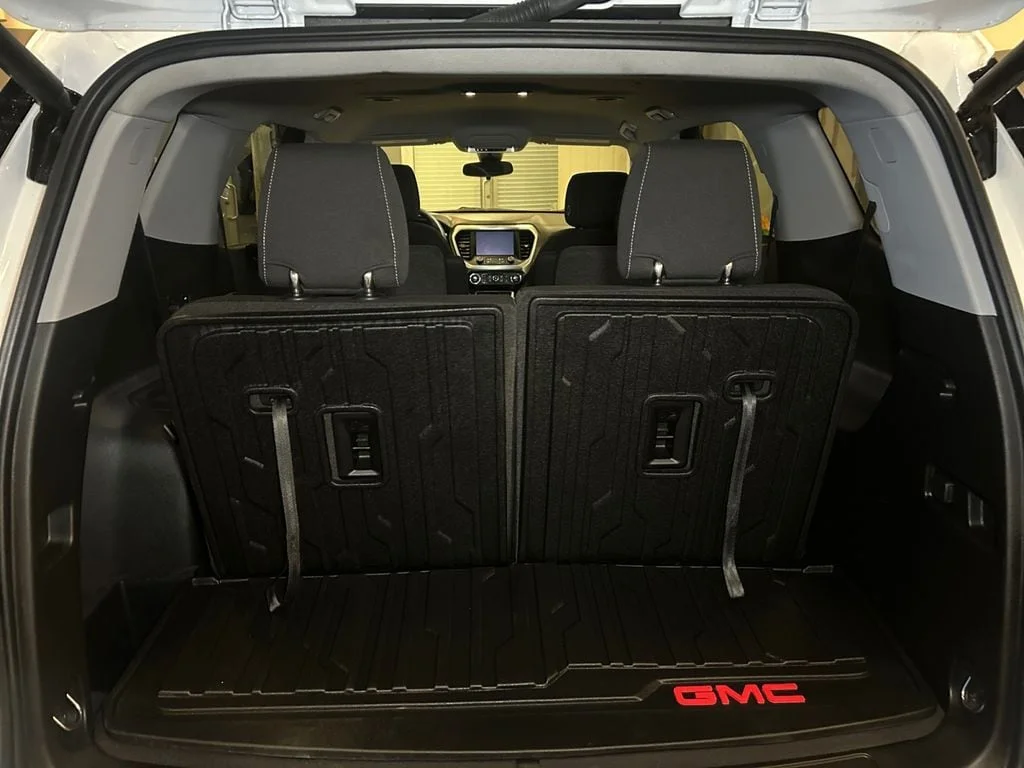 Used 2021 Summit White GMC SLE image 21