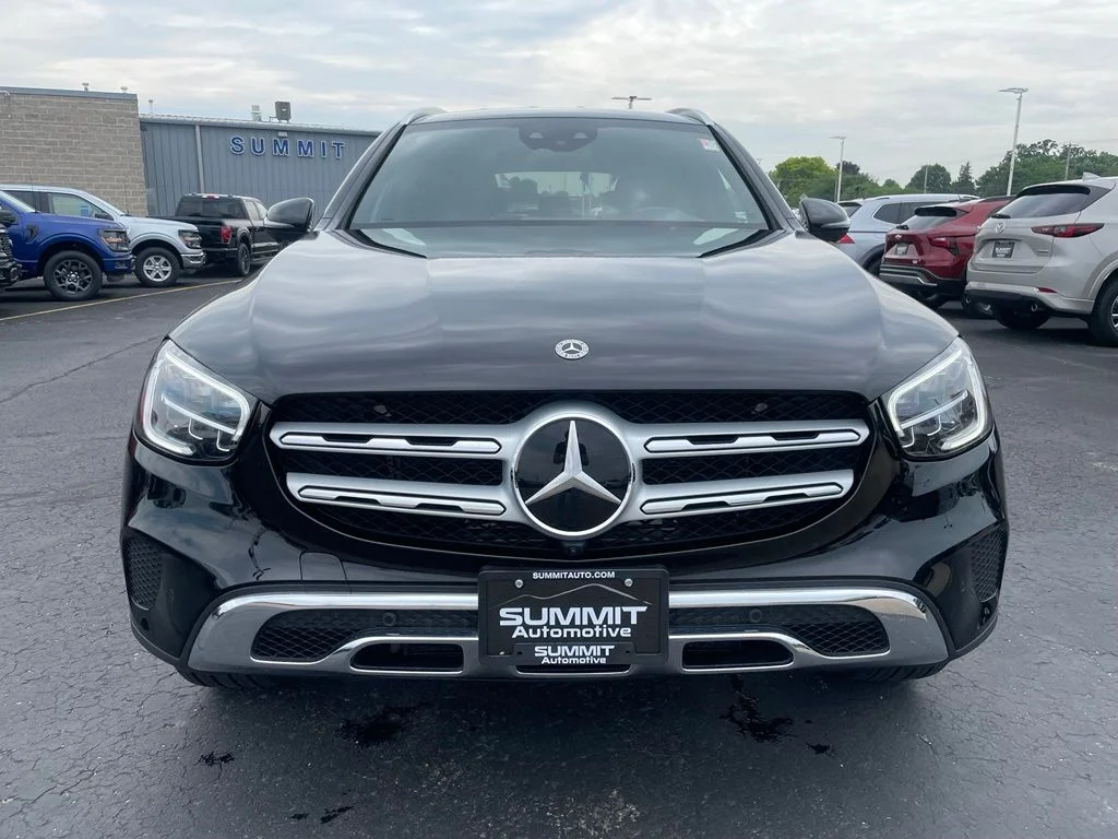 Used 2022 Black Mercedes-Benz GLC 300 image 25