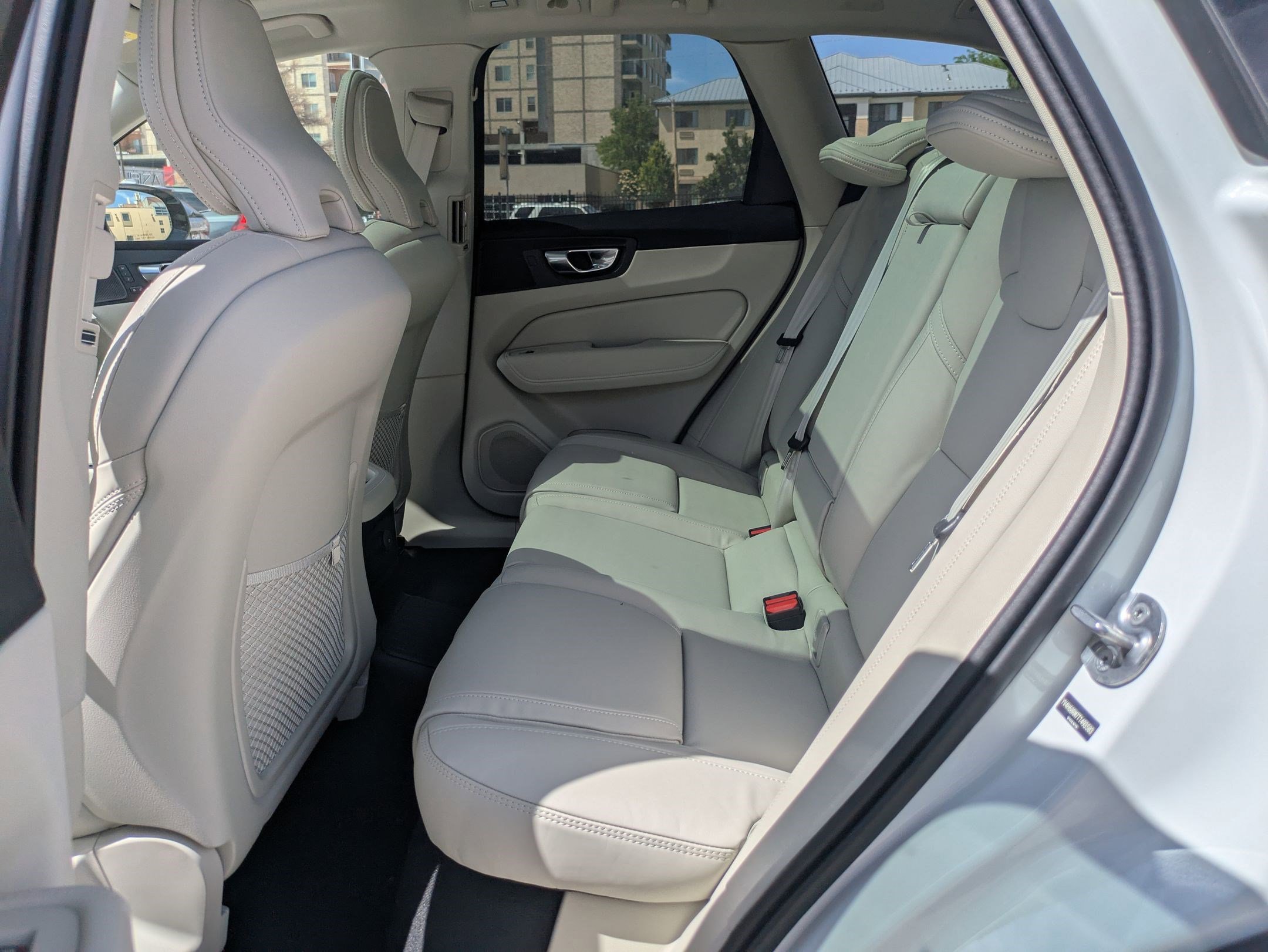 New 2026 Crystal White Volvo Ultra image 15