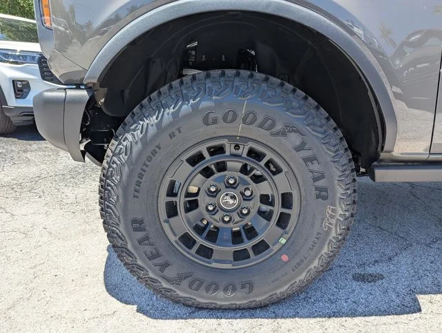 New 2026 Gray Ford Badlands image 10