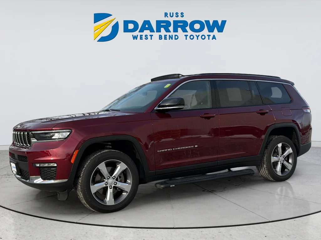 Used 2025 Red Jeep Limited image 1