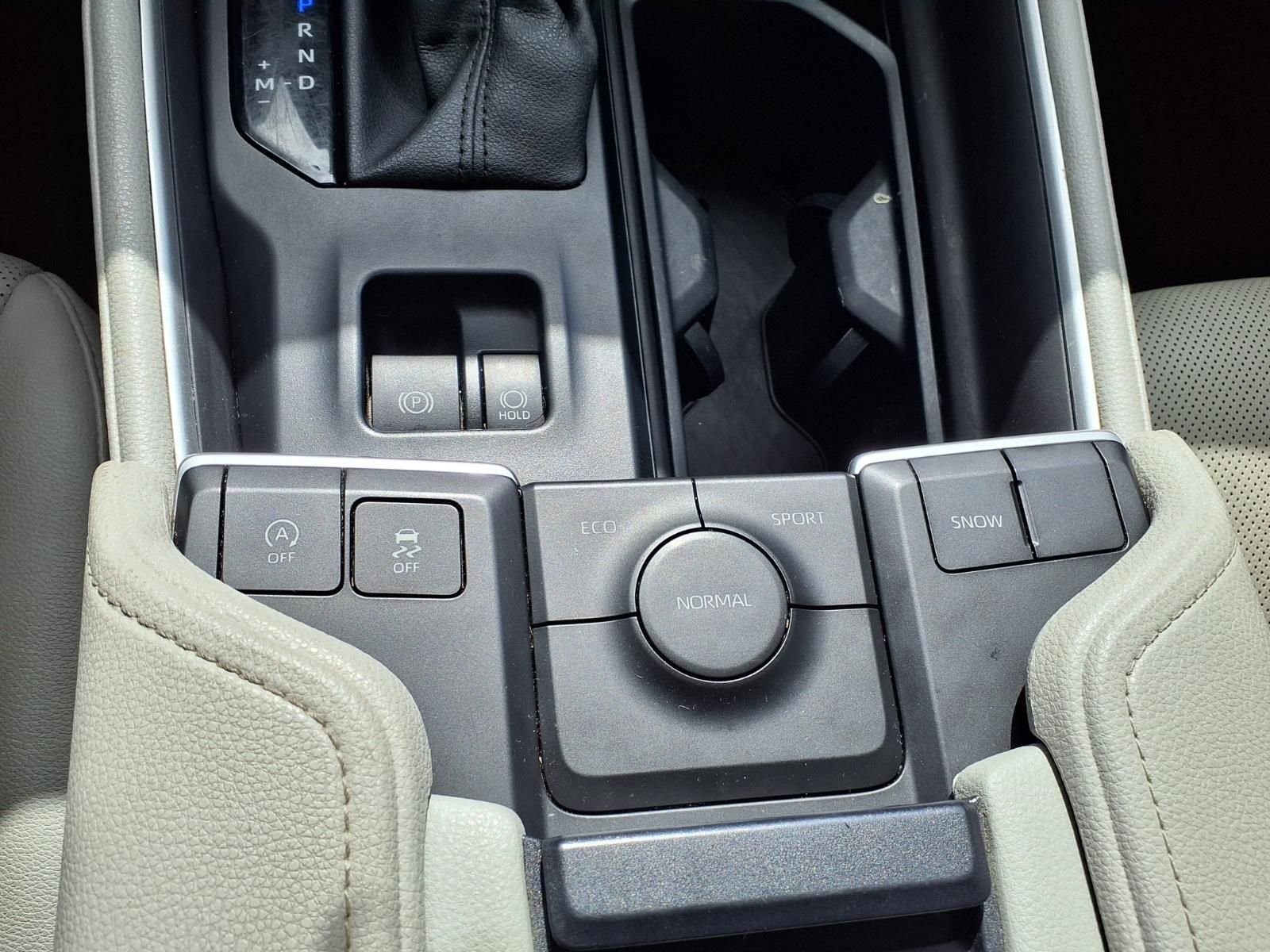 Used 2024 Pearl Toyota Limited image 24