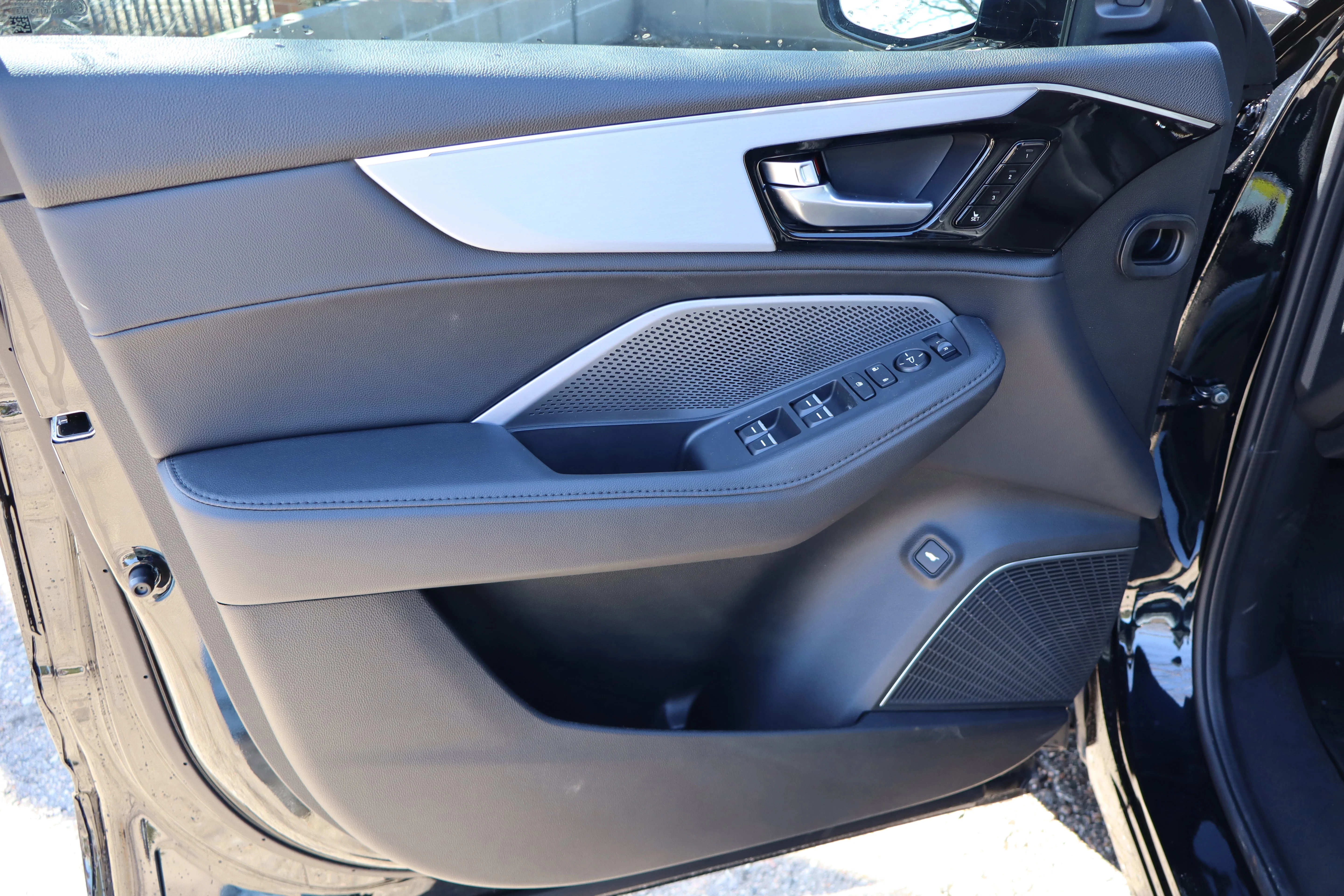 New 2026 Majestic Black Pearl Acura 4MDX image 22