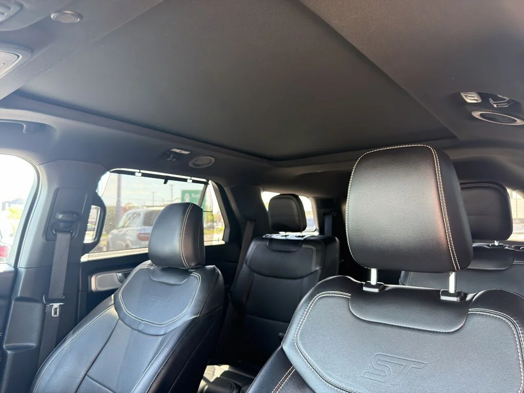 2021 Ford Explorer ST - Photo 17