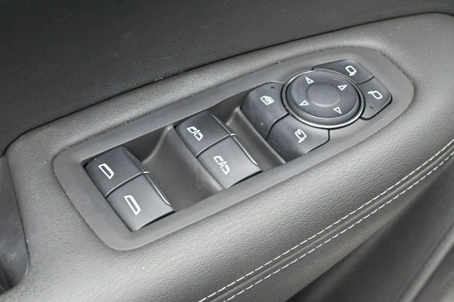 Used 2024 Stellar Black Metallic Cadillac Sport image 14