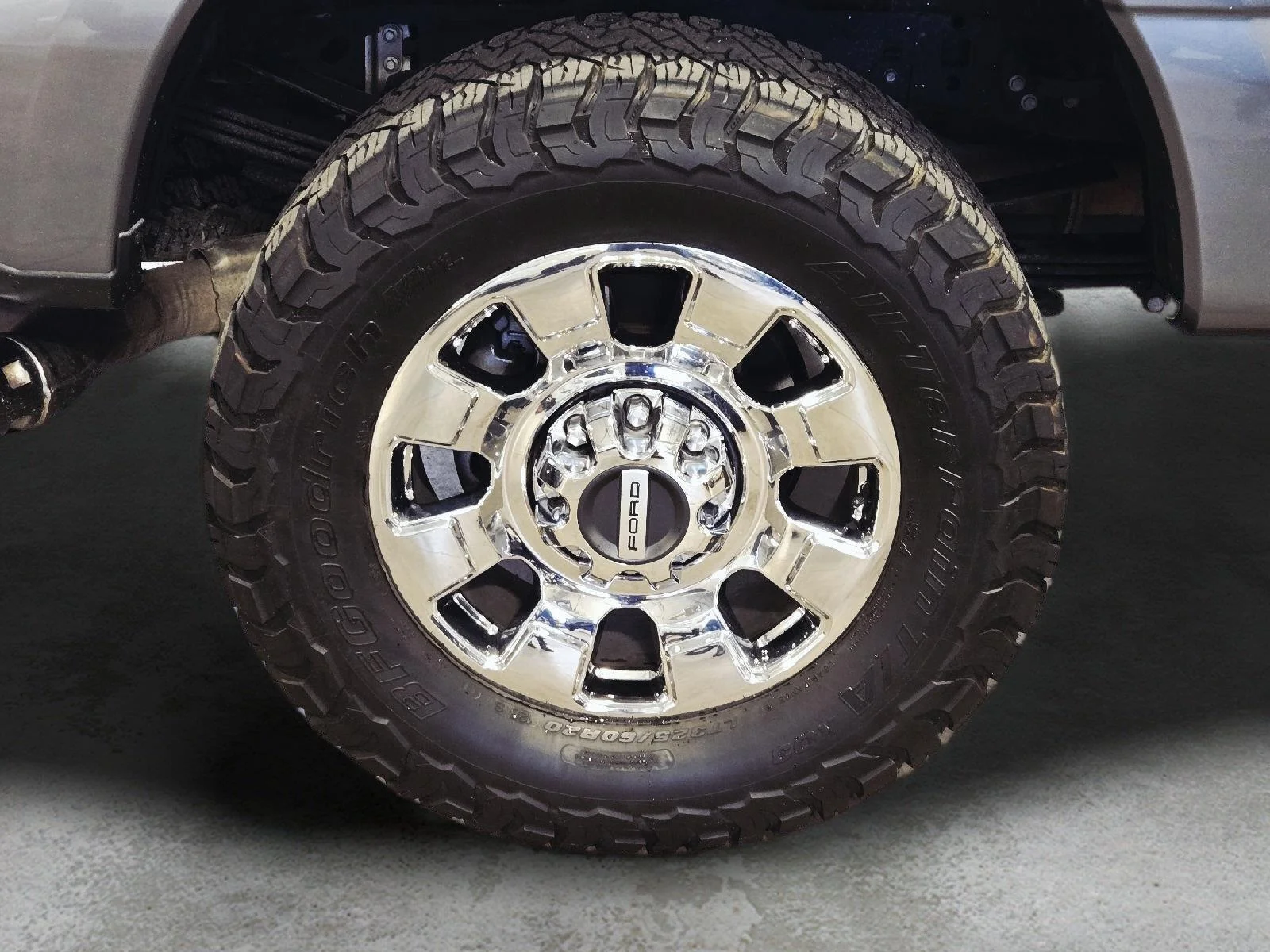 Used 2024 Carbonized Gray Ford Lariat image 11