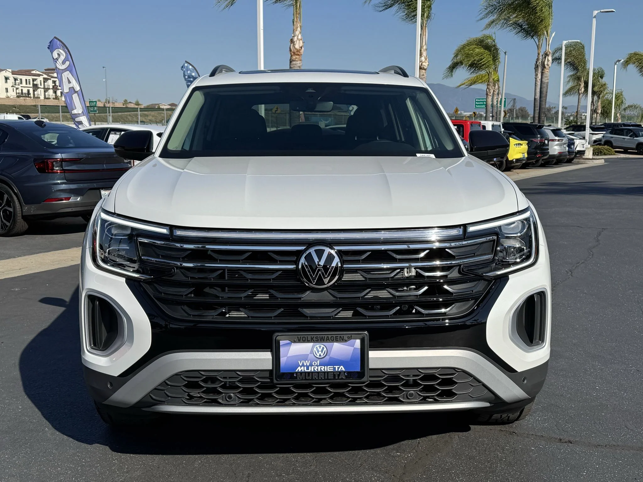 New 2026 Opal White Pearl Volkswagen 2.0T Peak Edition image 2