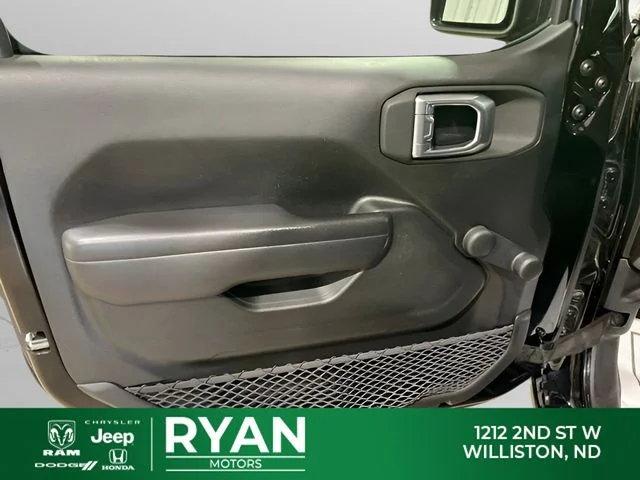 Used 2023 Black Jeep Sport image 31