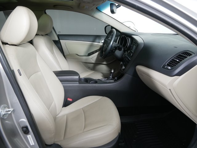 Used 2014 Satin Metal Kia EX w/ Premium Pkg image 16