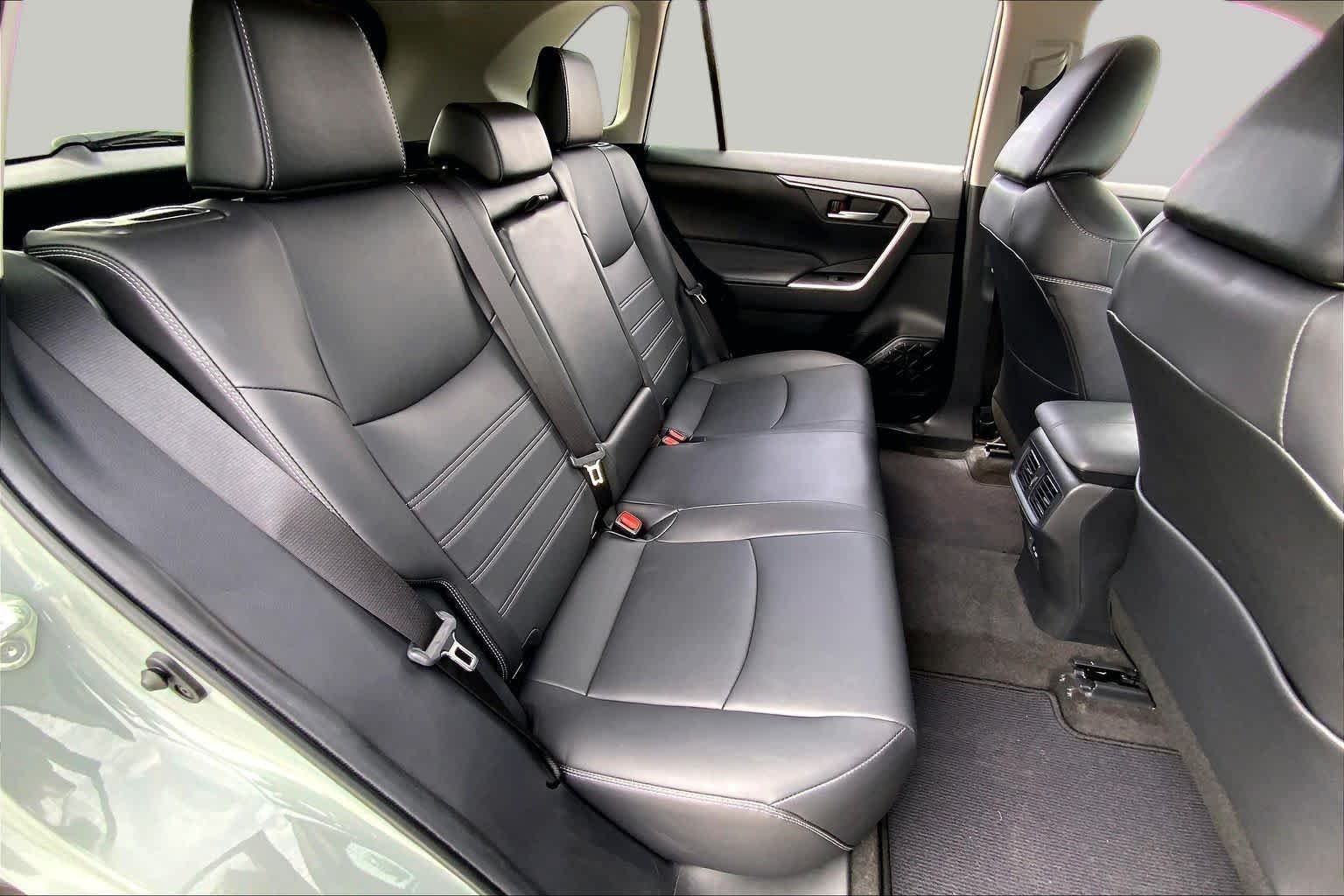 Used 2023 Lunar Rock Toyota XLE Premium image 19
