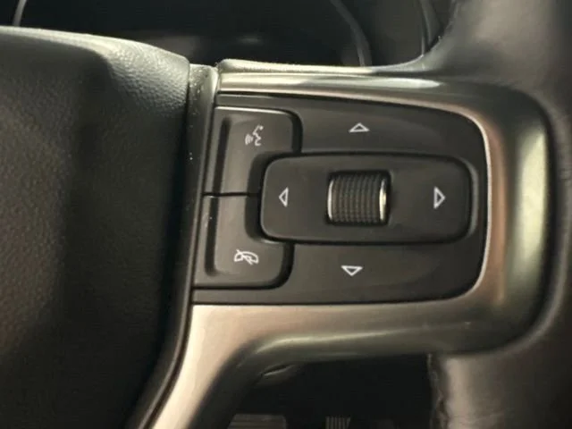 Used 2022 Black Chevrolet Premier image 20