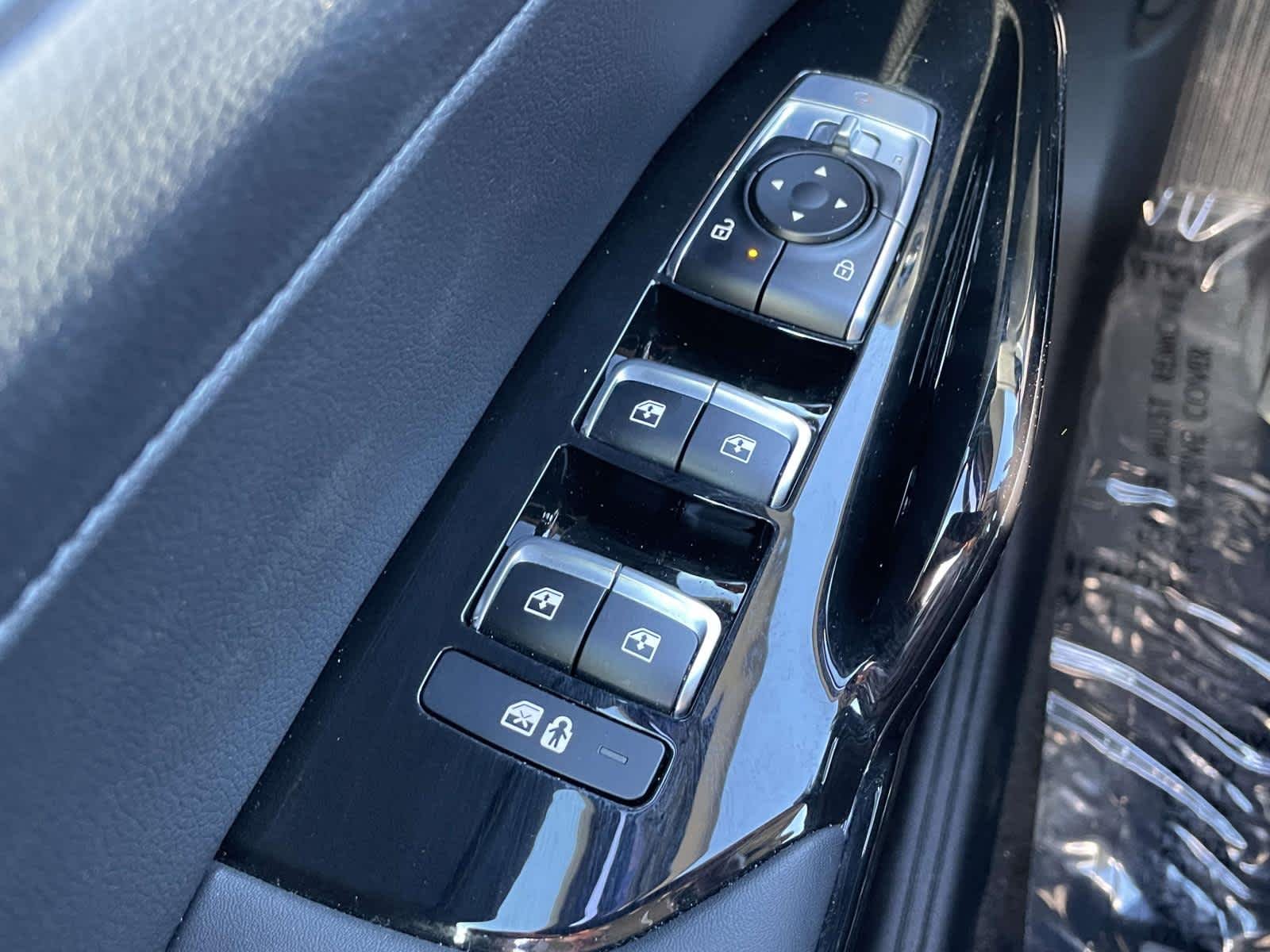 Used 2025 Yacht Blue Kia EX image 38