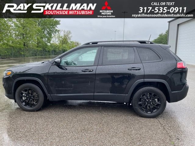 Used 2023 Black Jeep Altitude image 8