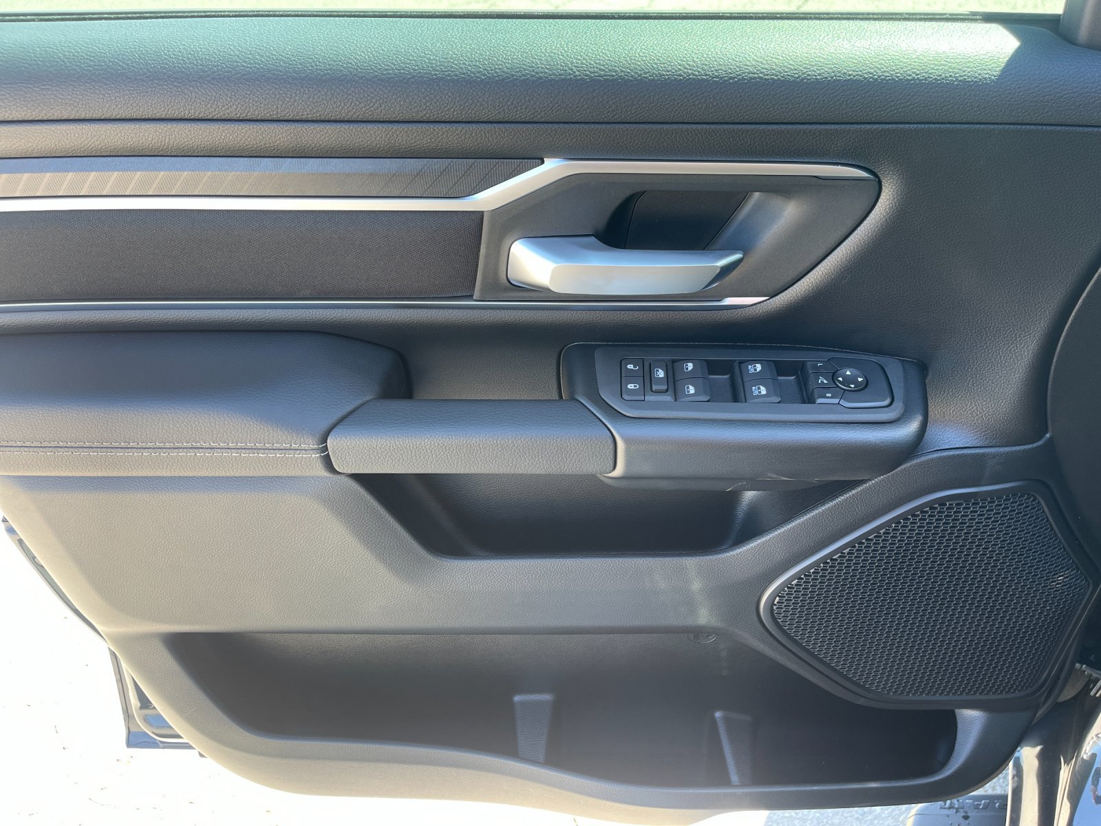 New 2026 Forged Blue Metallic Exterior Paint RAM Big Horn/Lone Star image 11