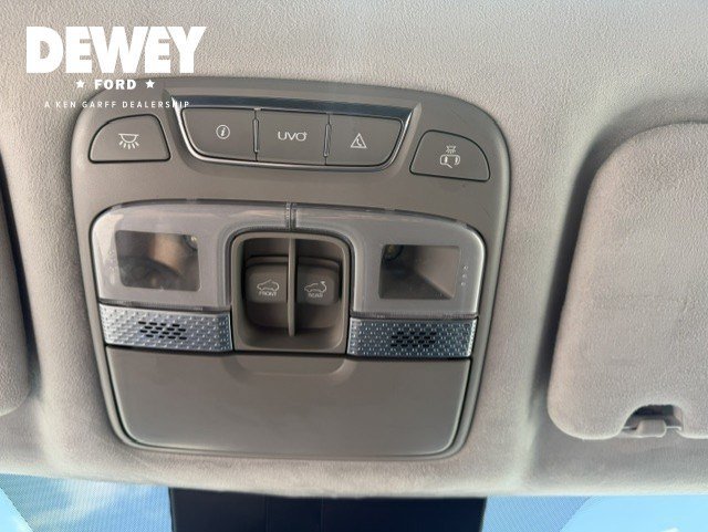 Used 2022 Ebony Black Kia SX image 17