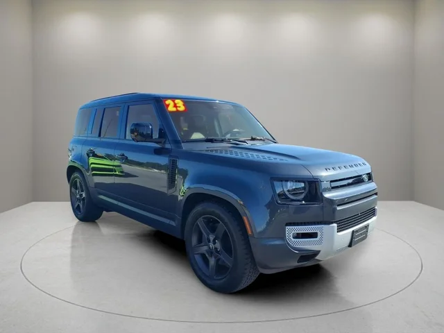 2023 Land Rover Defender 110 SE