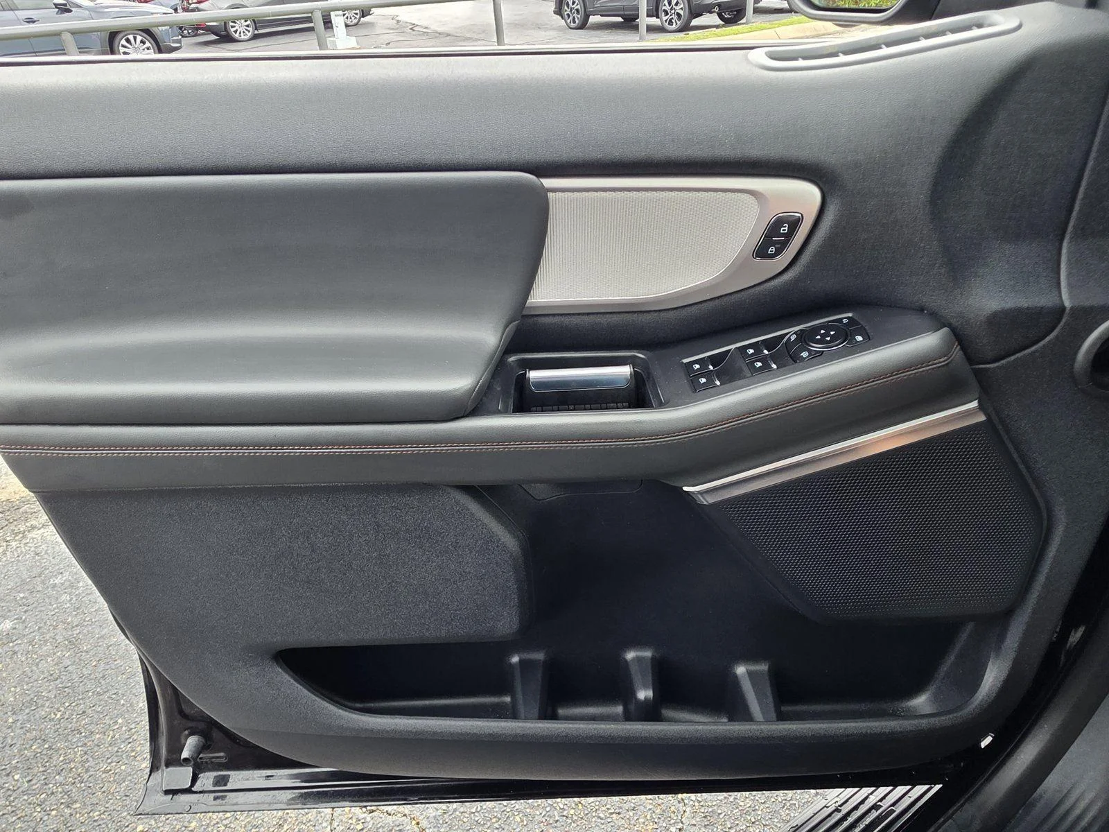 Used 2025 Agate Black Ford Active image 12