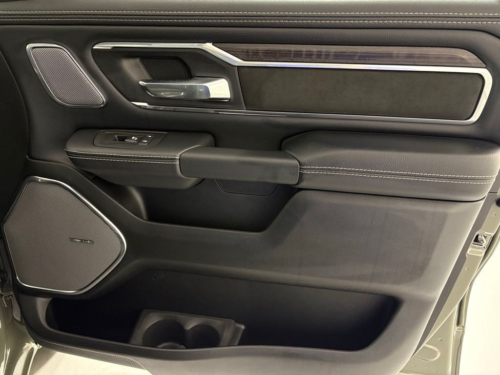 New 2026 Canyon Lake Exterior Paint RAM Laramie image 43