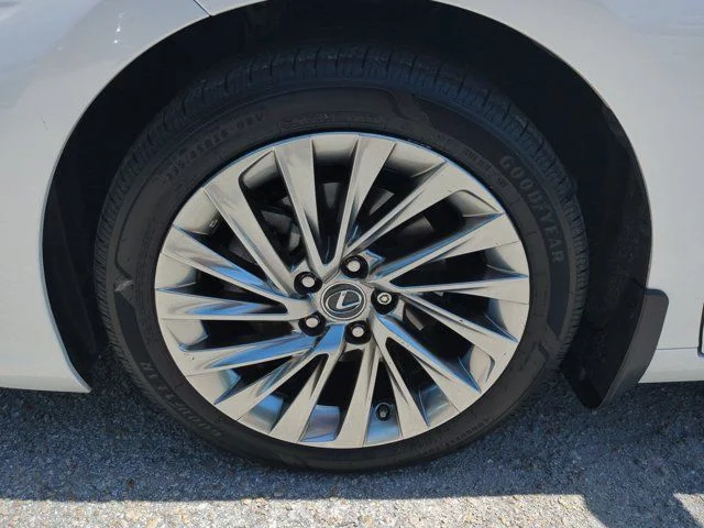 Certified Used 2022 EMINENT WHITE PEARL Lexus 350 Ultra Luxury image 11