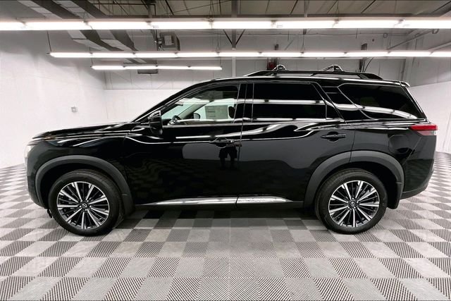 New 2026 Super Black Nissan Platinum image 19
