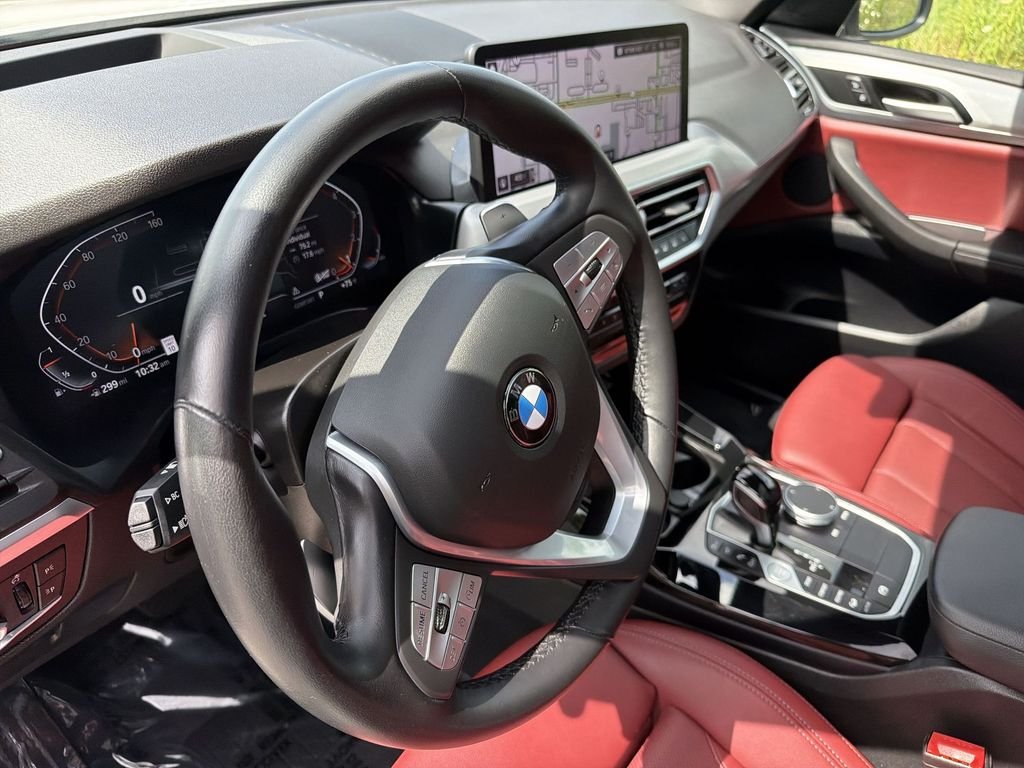 Used 2024 White BMW xDrive30i image 11