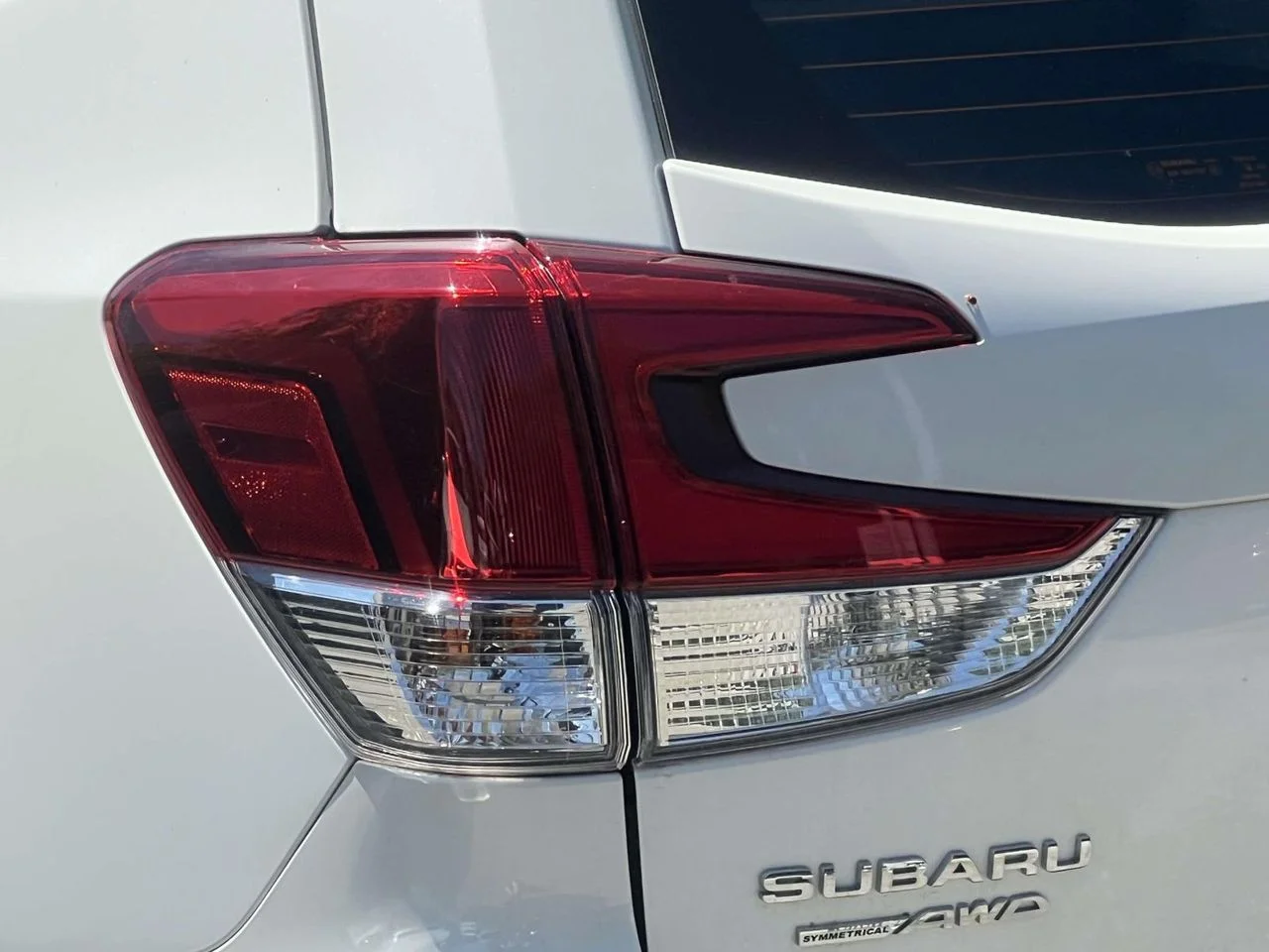 Used 2023 Crystal White Pearl Subaru Base image 17