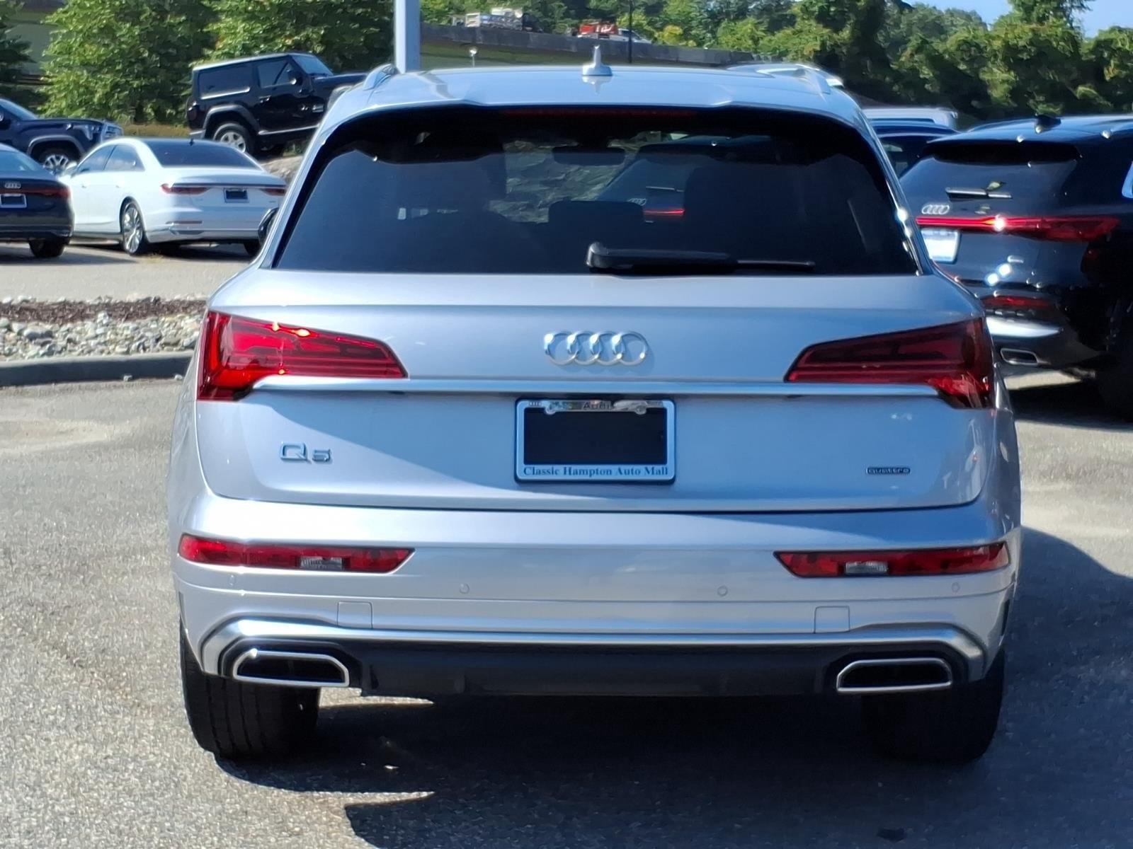 Used 2023 Florett Silver Metallic Audi S line Premium Plus image 9