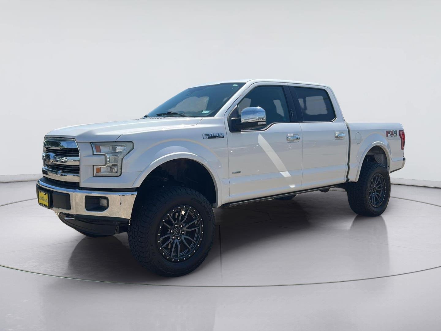 Used 2016 White Platinum Metallic Tri-Coat Ford Lariat image 1