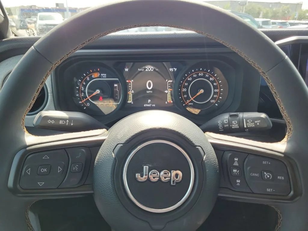 Used 2024 White Jeep 4-Door Sport S 4x4 image 17