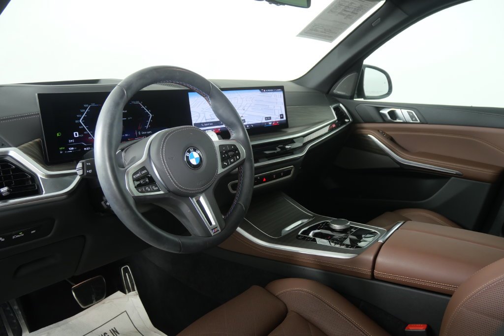 Certified Used 2026 Green Metallic BMW M60i image 14