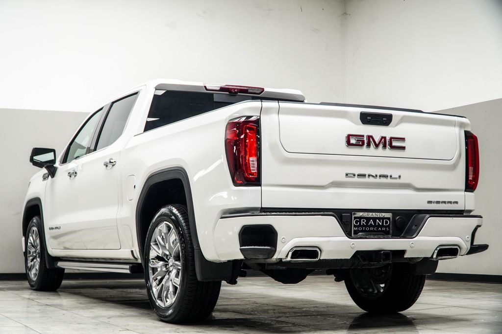 Used 2025 White GMC Denali image 10