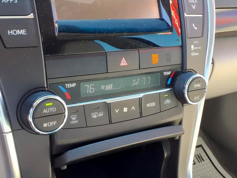 Used 2015 Attitude Black Toyota XLE image 19