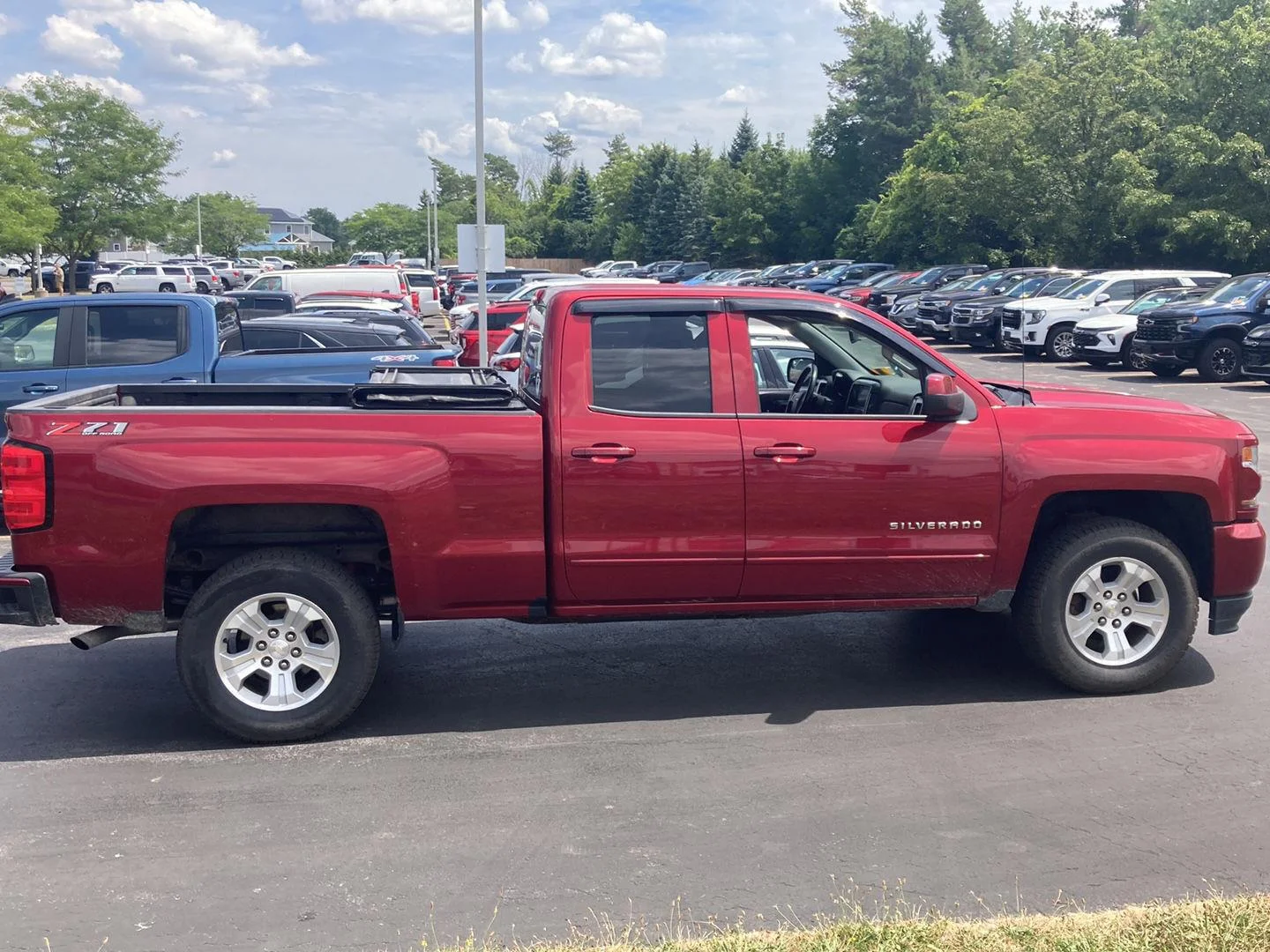 Used 2019 Cajun Red Tintcoat Chevrolet LT image 8