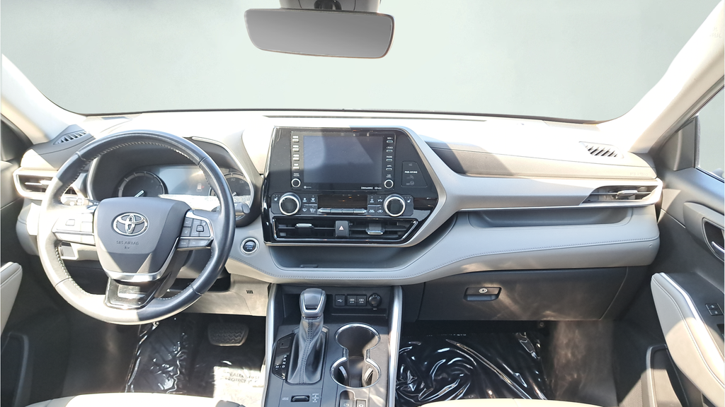 Used 2021 Blue Toyota XLE image 17