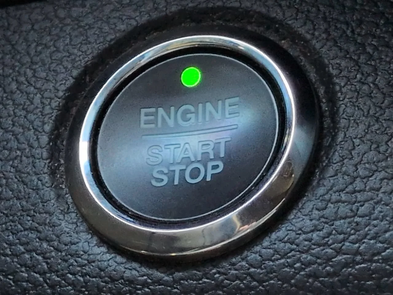 Used 2021 Black Metallic Ford XLT image 28