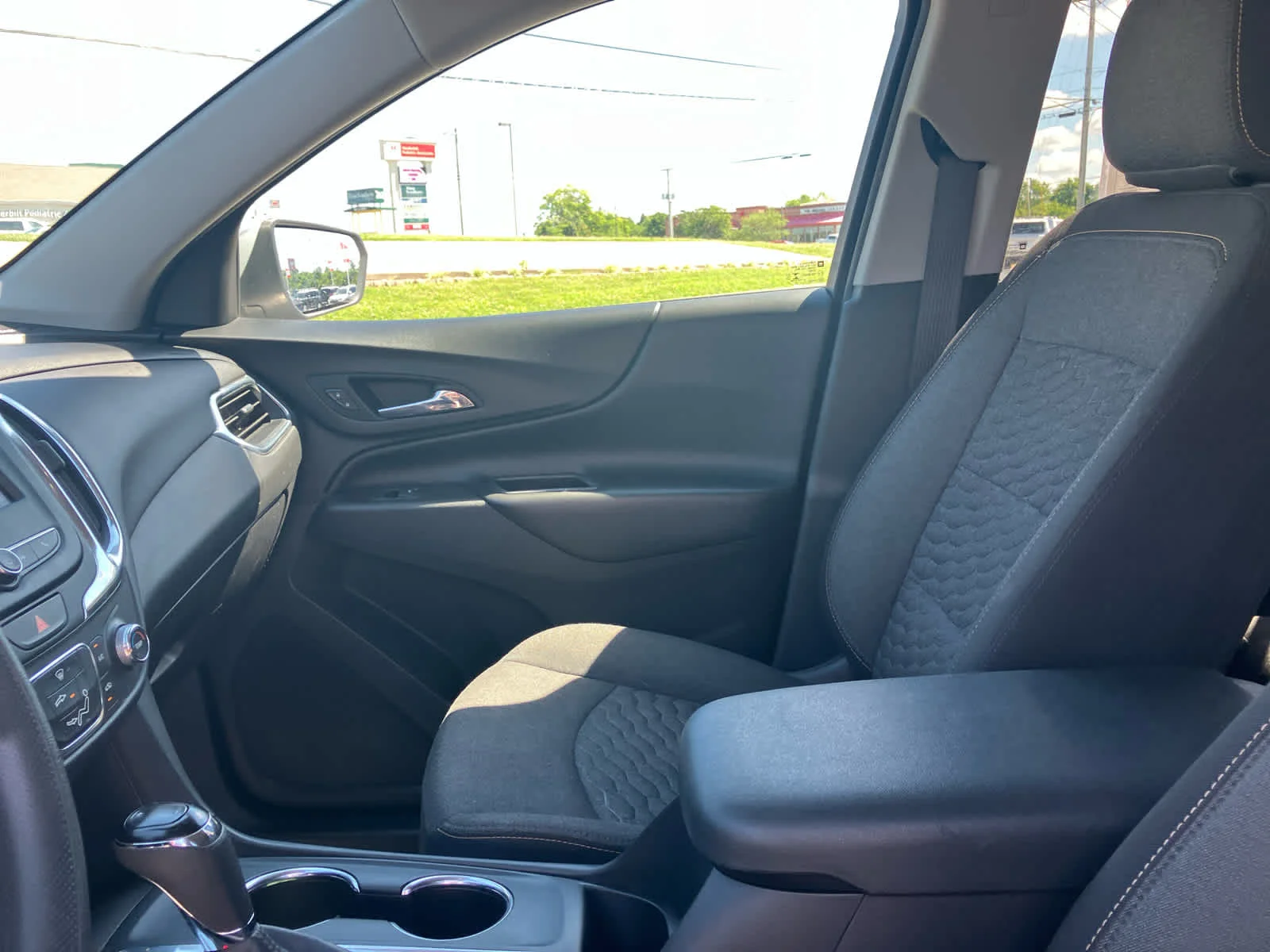 Used 2021 Silver Ice Metallic Chevrolet LT image 10