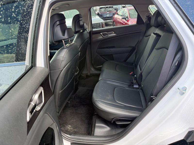 Used 2024 White Kia EX image 9