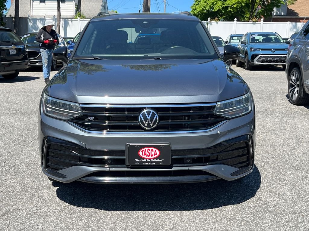 Used 2022 Black Volkswagen 2.0T SE R-Line Black image 6