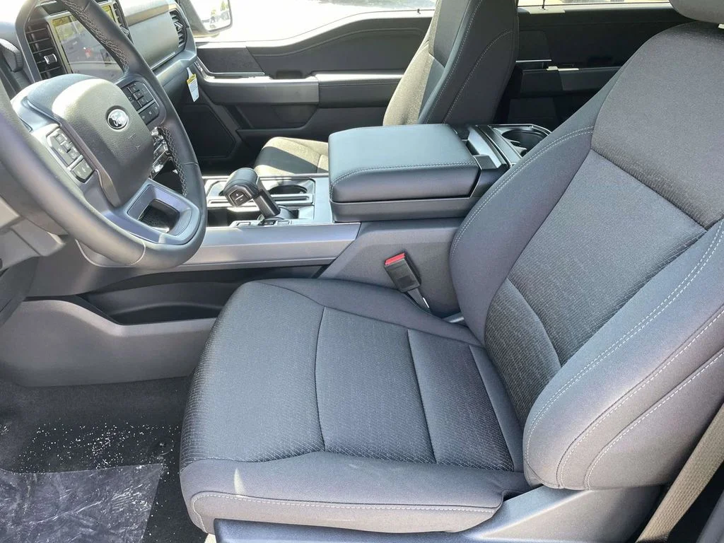 New 2026 Carbonized Gray Metallic Ford XLT image 13