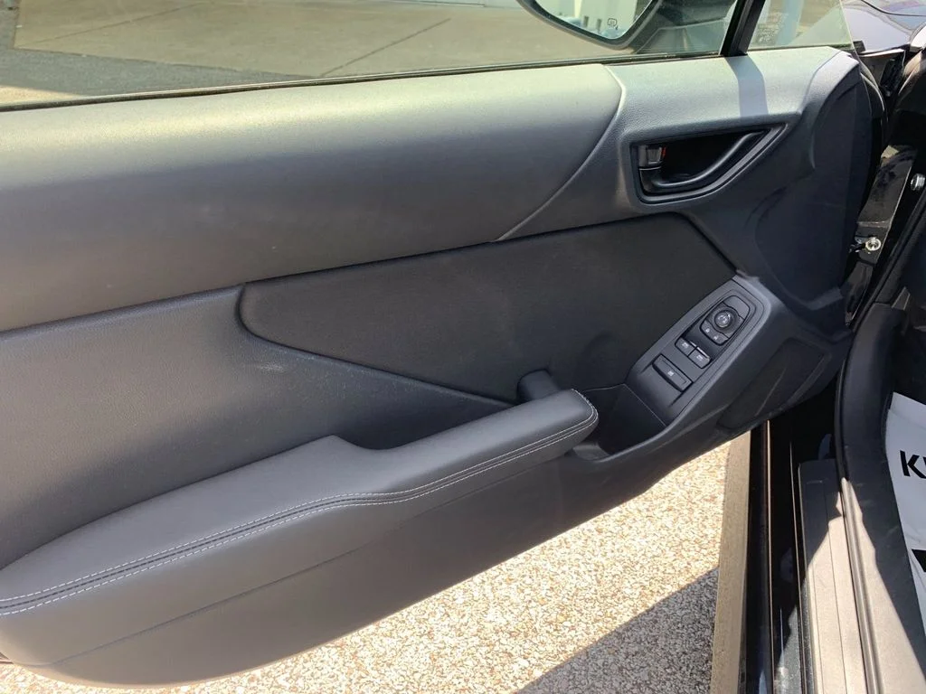 Used 2023  Toyota Base image 12