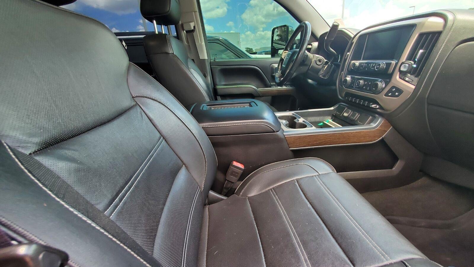 Used 2017 Dark Slate Metallic GMC Denali image 4