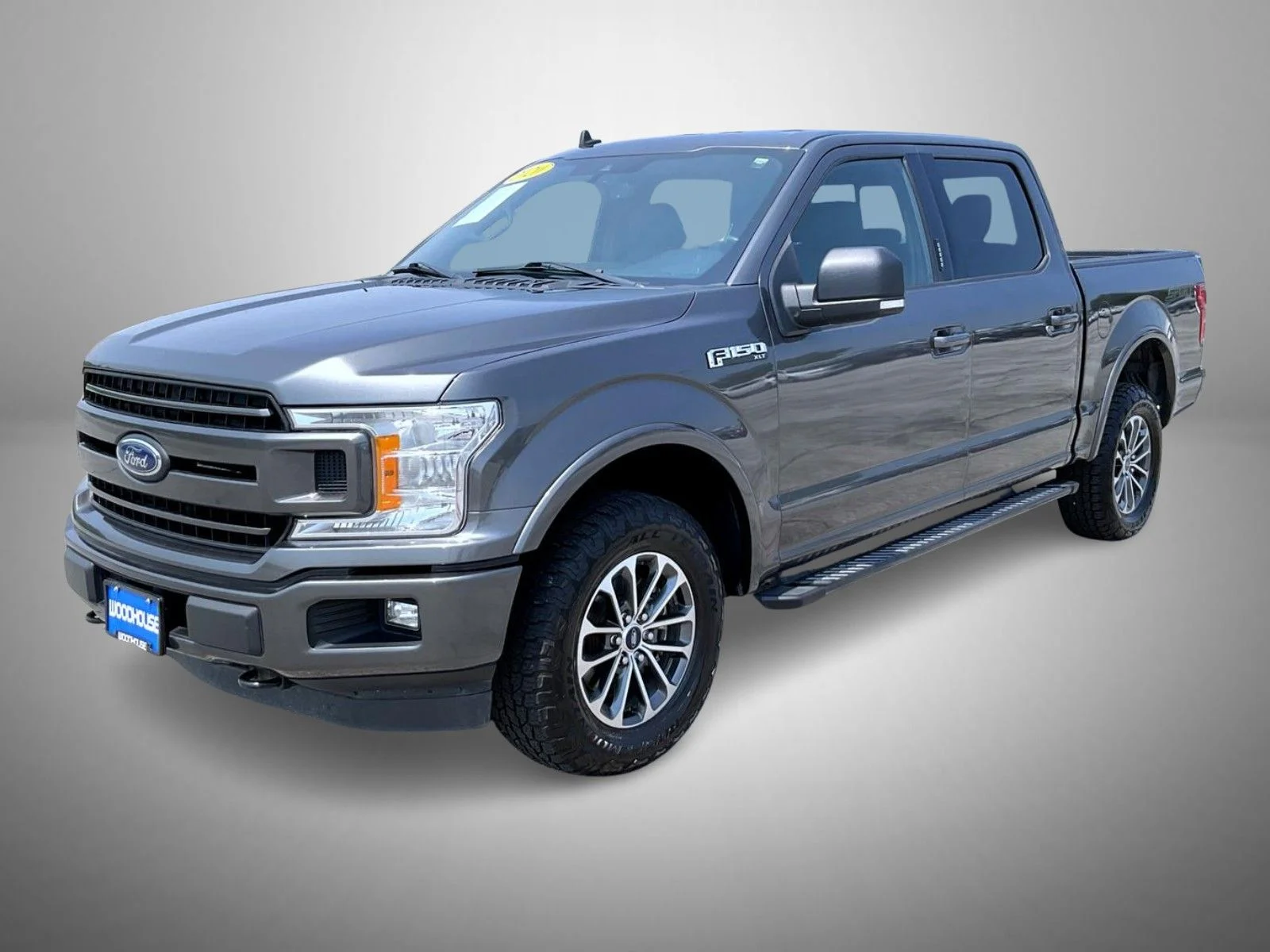 Used 2020 Gray Ford XLT image 1