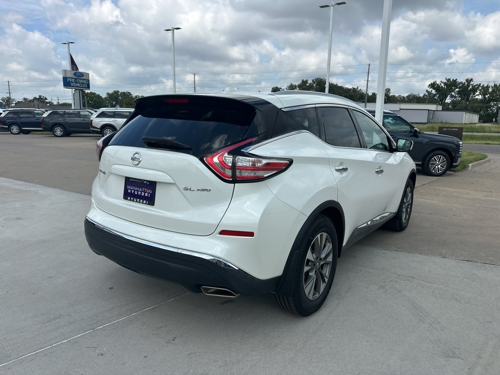 Used 2018 Pearl White Nissan SL image 10