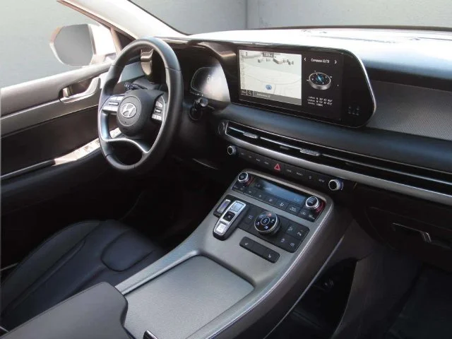 Used 2025 White Hyundai XRT image 10