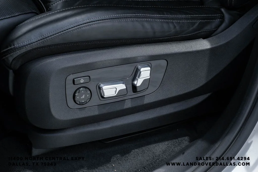 Used 2023 Mineral White Metallic BMW xDrive40i image 33