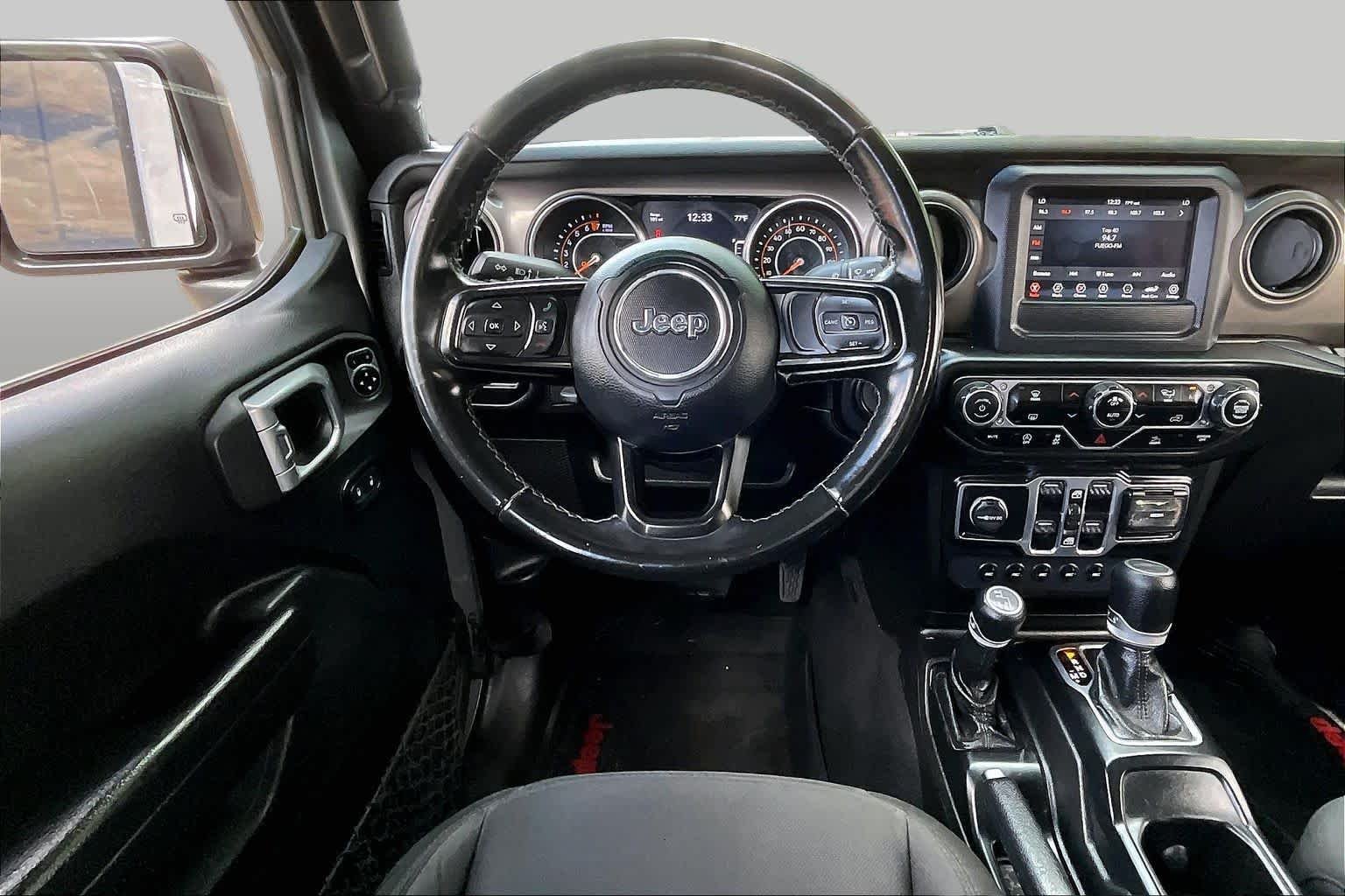 Used 2020 Billet Silver Metallic Clearcoat Jeep Sport S image 6